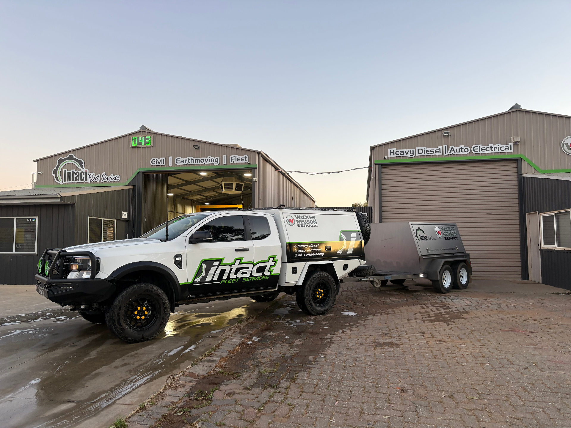 Intact Fleet Services workshop in Wingfield with service vehicle and trailer